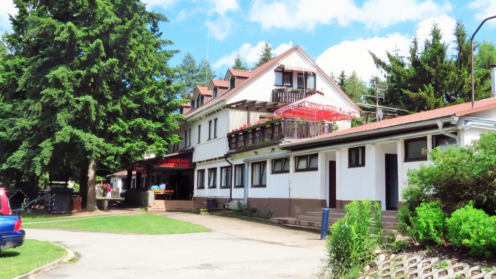 Hotel Juniorcamp Nova Zivohost à Křečovice Extérieur photo